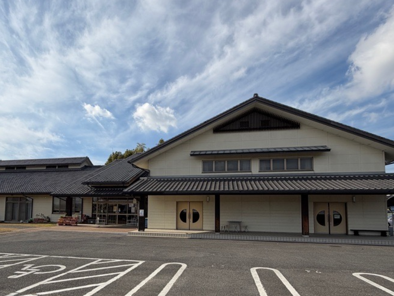 バス停 西尾市コミュニティ「西尾町ふれあいセンター」
