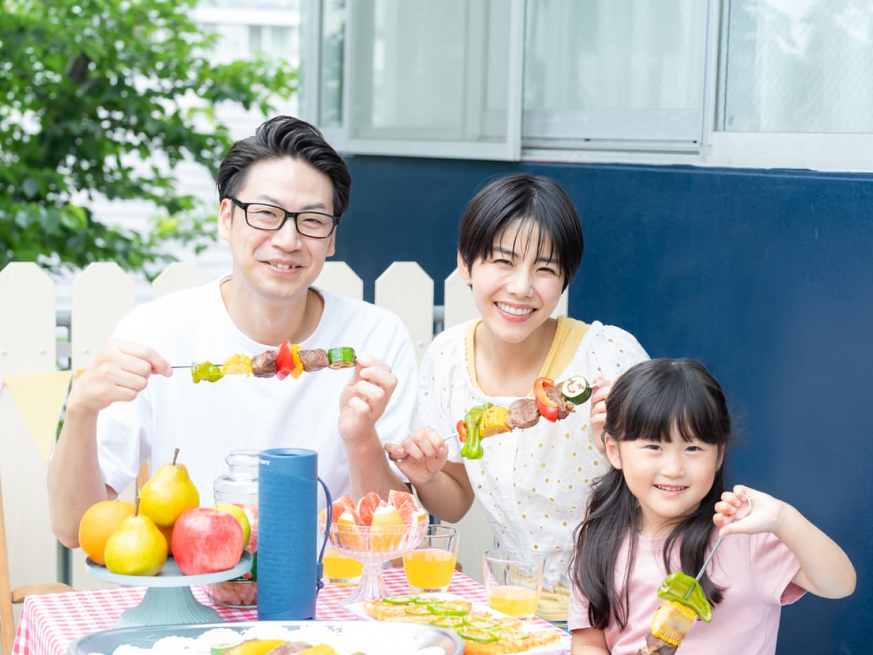 お庭でBBQやプールも楽しめる広々区画